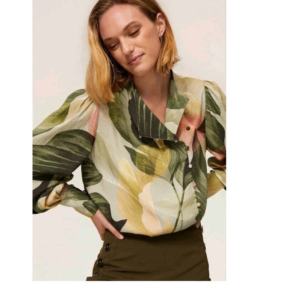 Ted Baker London Tropical Leaf Print Asymmetrical Button Blouse Green‎ Size 2